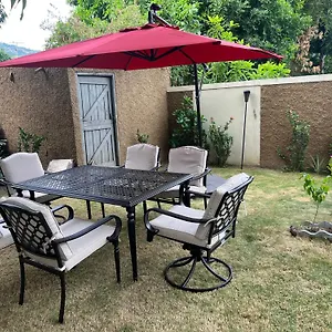 https://contemporary-one-bedroom-in-kingston.greaterantilleshotels.net